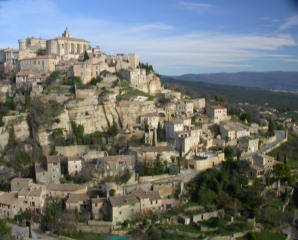 "Perched" city of Gordes ±±